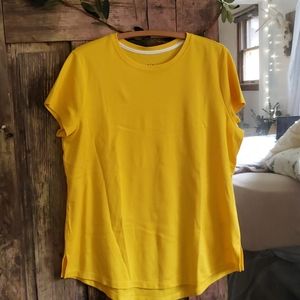 Yellow Isaac Mizrahi Live tshirt
